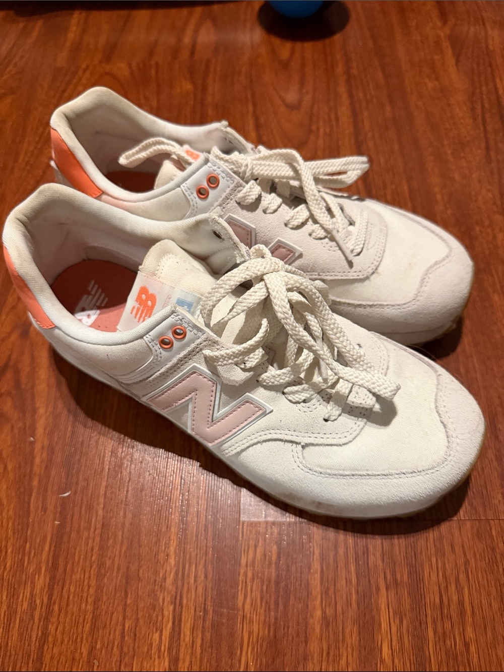 New Balance Cream with Pink 574 size 9.5